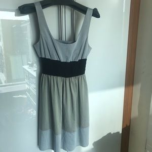 This dress is kinda adorable